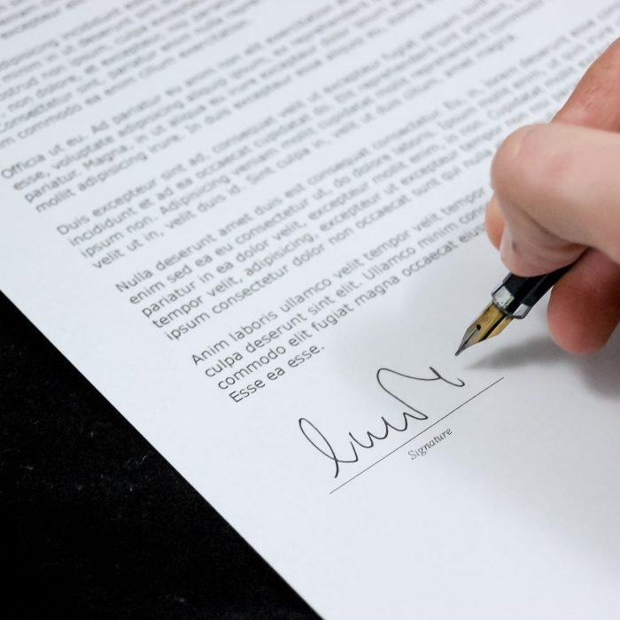 sign pen business document